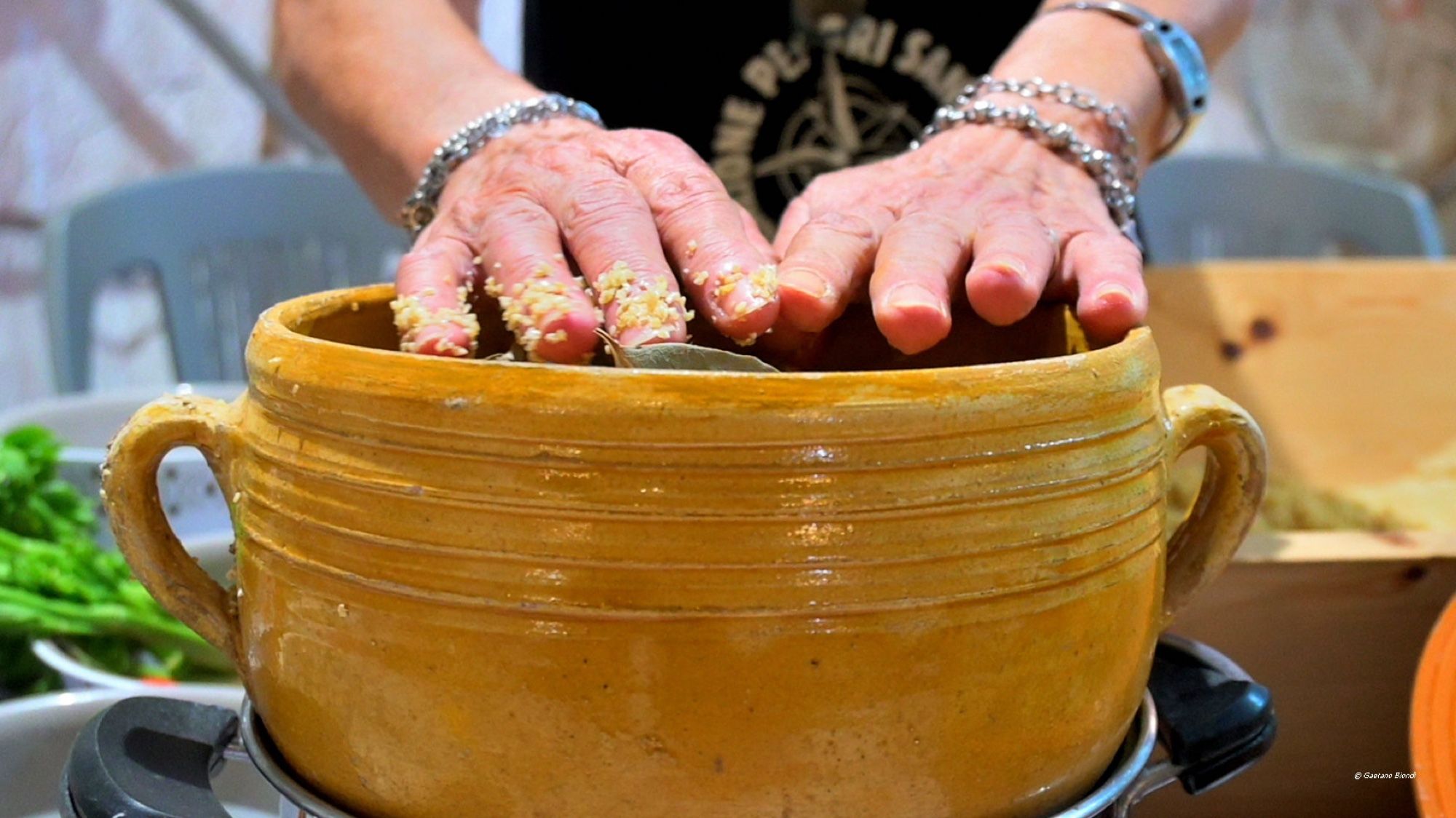 Couscous alla trapanese: il rito dell’incocciata e la ricetta della tradizione