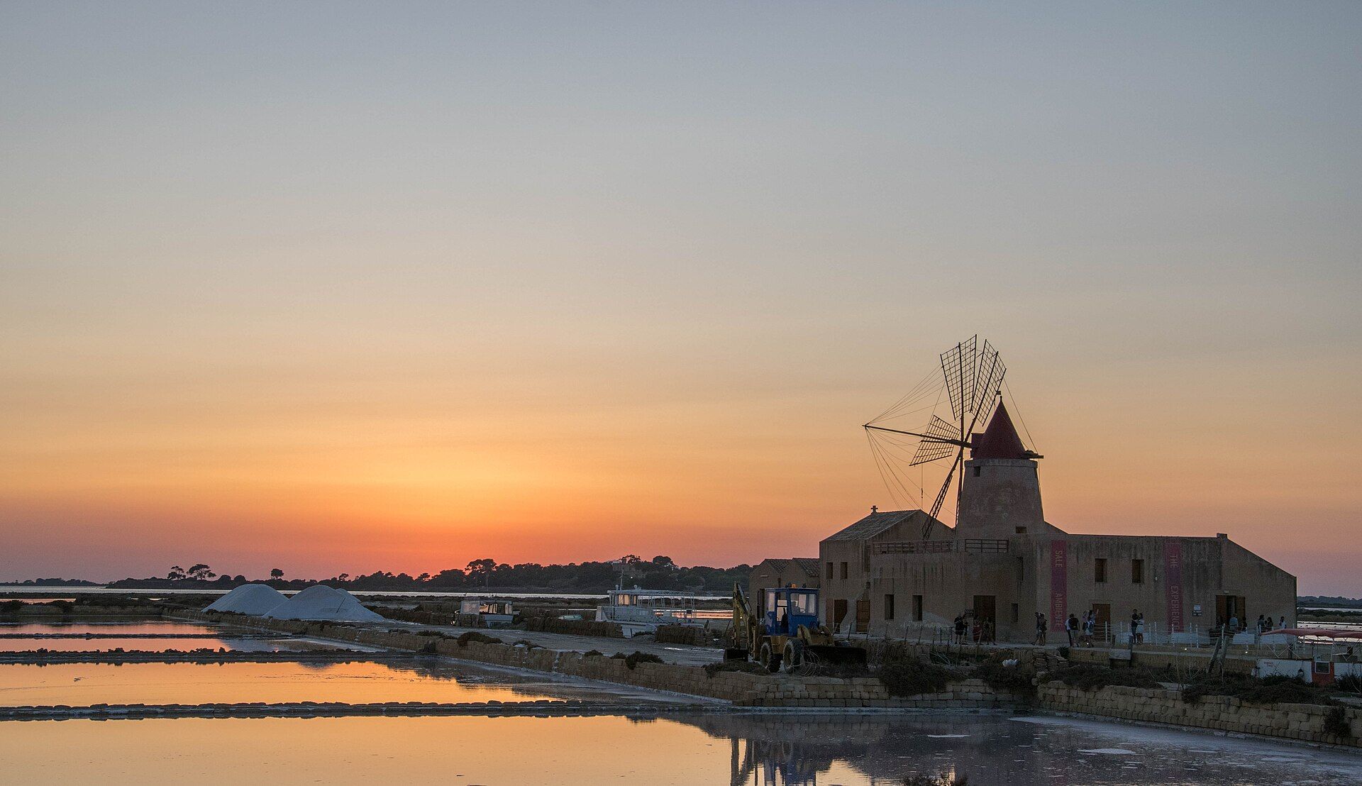 Tramonto alle saline Ettore e Infersa