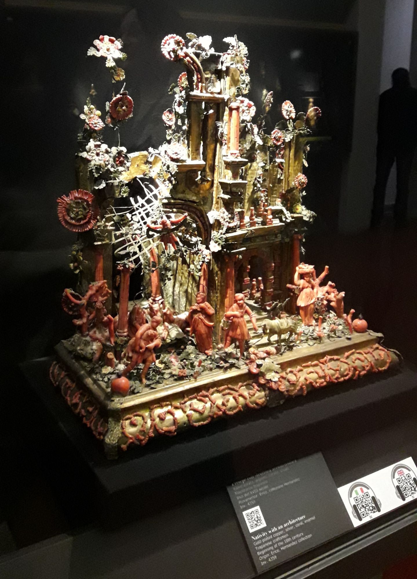 Presepe in corallo trapanese esposto in museo