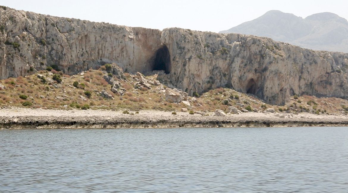 Grotte di Cala Mancina
